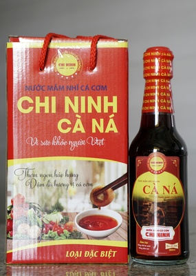 NƯỚC MẮM NHĨ CÁ CƠM 4 CHAI X 300ML (CHI NINH CÀ NÀ)