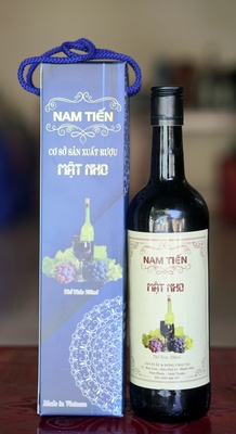 MẬT NHO 750 ML (HKD NAM TIẾN)