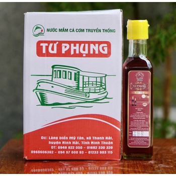 Nước mắm cá cơm truyền thống Tư Phụng loại THƯỢNG HẠNG 6 CHAI x 250ml