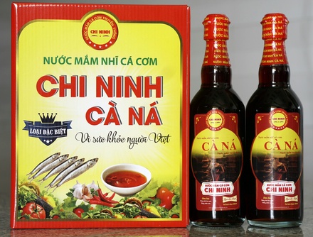 NƯỚC MẮM NHĨ CÁ CƠM 6CHAI X 500ML (CHÍ NINH CÀ NÁ)