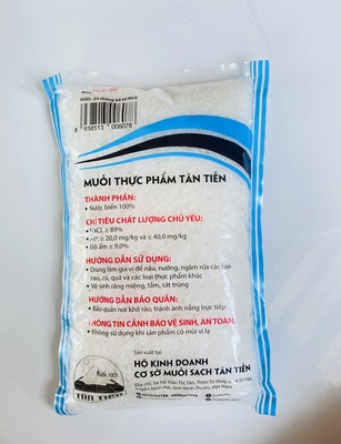 Muối hạt 3 mm kết tinh trên nền bạt nhựa HDPE