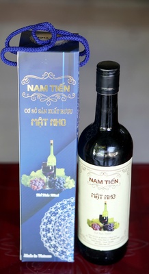 MẬT NHO 750 ML (HKD NAM TIẾN)